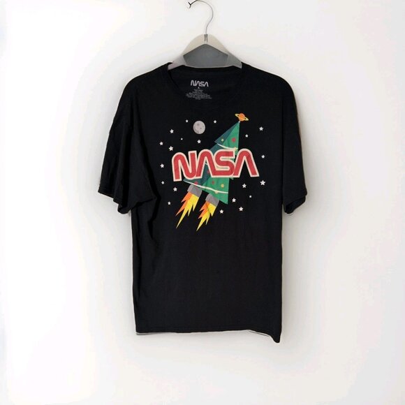 NASA Other - NASA Christmas Rocket Graphic T-Shirt Men’s Large Black Short Sleeve Cotton